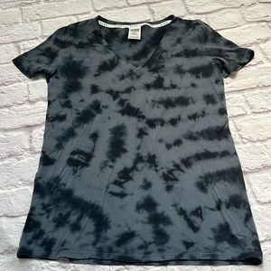 PINK v neck shirt black and grey